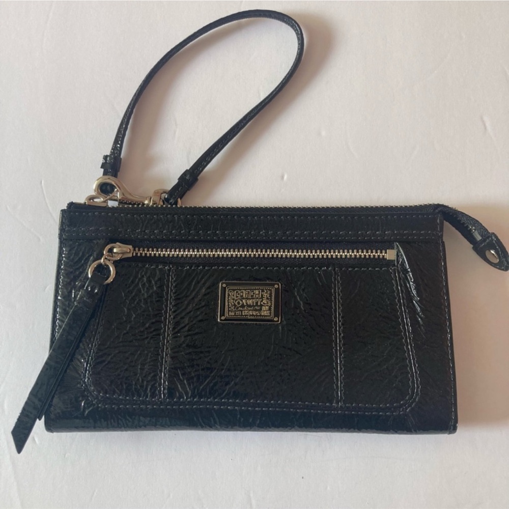 Coach Patent Black Leather Wristlet
